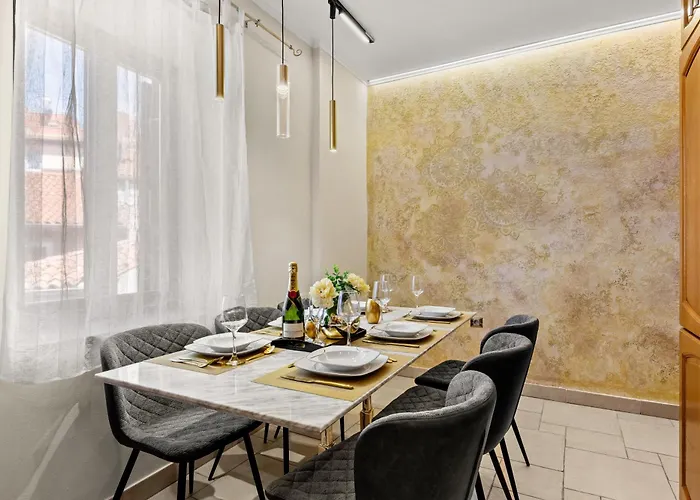 アパート Diana Hall View プーラ